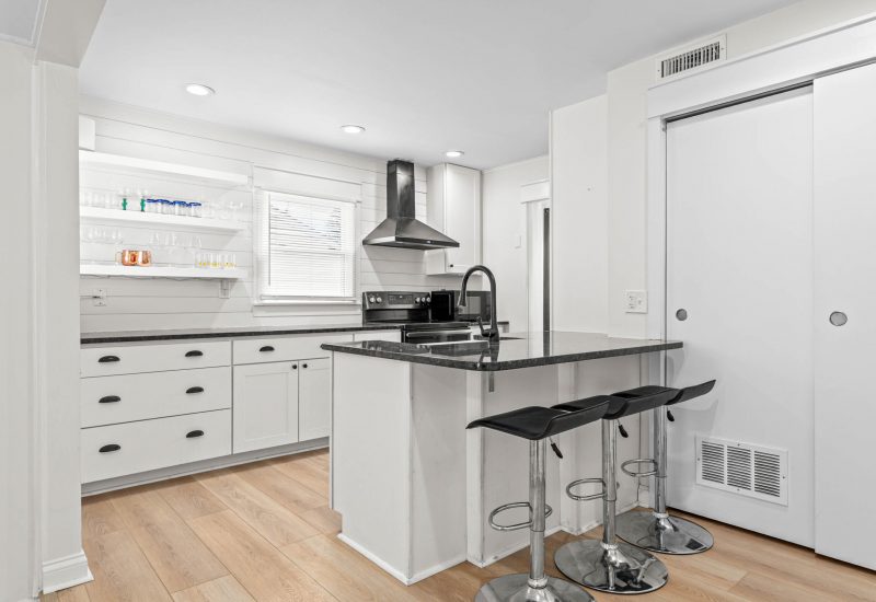 113-Manor-Rd-13-1-scaled